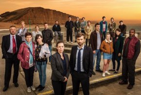 ITVBROADCHURCH SERIES 3Pictured L-R:CHARLIE HIGSON as Ian,CAROLYN PICKLES as Maggie,JULIE HESMONHALGH as Trish,SARAH PARISH as Cath,HANNAH MILLWARD as Leah, MARK BAZELEY as Jim,JIM HOWICK as Aaron,OLIVIA COLMAN as DS Ellie Miller,SEBASTIAN ARMESTO as Clive,DEON WILLIAMS as Michael,DAVID TENNANT as DI Alec Hardy,BECKY BRUNNING as Lindsay,GEORGINA CAMPBELL as DC Katie Harford,ANDREW BUCHAN as Mark,ADAM WILSON as Tom,CHARLOTTE BEAUMONT as Chloe,HANNAH RAE as Daisy, JODIE WHITTAKER as Beth,CHRIS MASON as Leo and LENNYHENRY as Ed.This photograph is (C) ITV Plc and can only be reproduced for editorial purposes directly in connection with the programme or event mentioned above. Once made available by ITV plc Picture Desk, this photograph can be reproduced once only up until the transmission [TX] date and no reproduction fee will be charged. Any subsequent usage may incur a fee. This photograph must not be manipulated [excluding basic cropping] in a manner which alters the visual appearance of the person photographed deemed detrimental or inappropriate by ITV plc Picture Desk.  This photograph must not be syndicated to any other company, publication or website, or permanently archived, without the express written permission of ITV Plc Picture Desk. Full Terms and conditions are available on the website www.itvpictures.comFor further information please contact:Patrick.smith@itv.com 0207 1573044